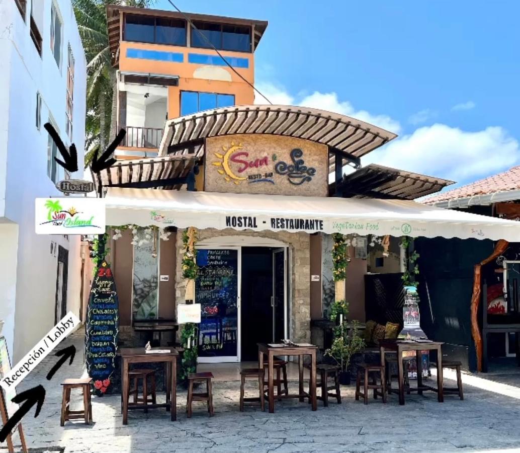 Sun Island 호텔 푸에르토빌라밀 외부 사진